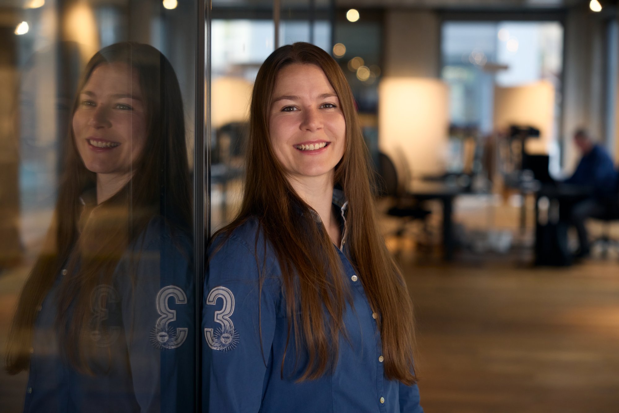 Jasmine Gross in ihrem Büro